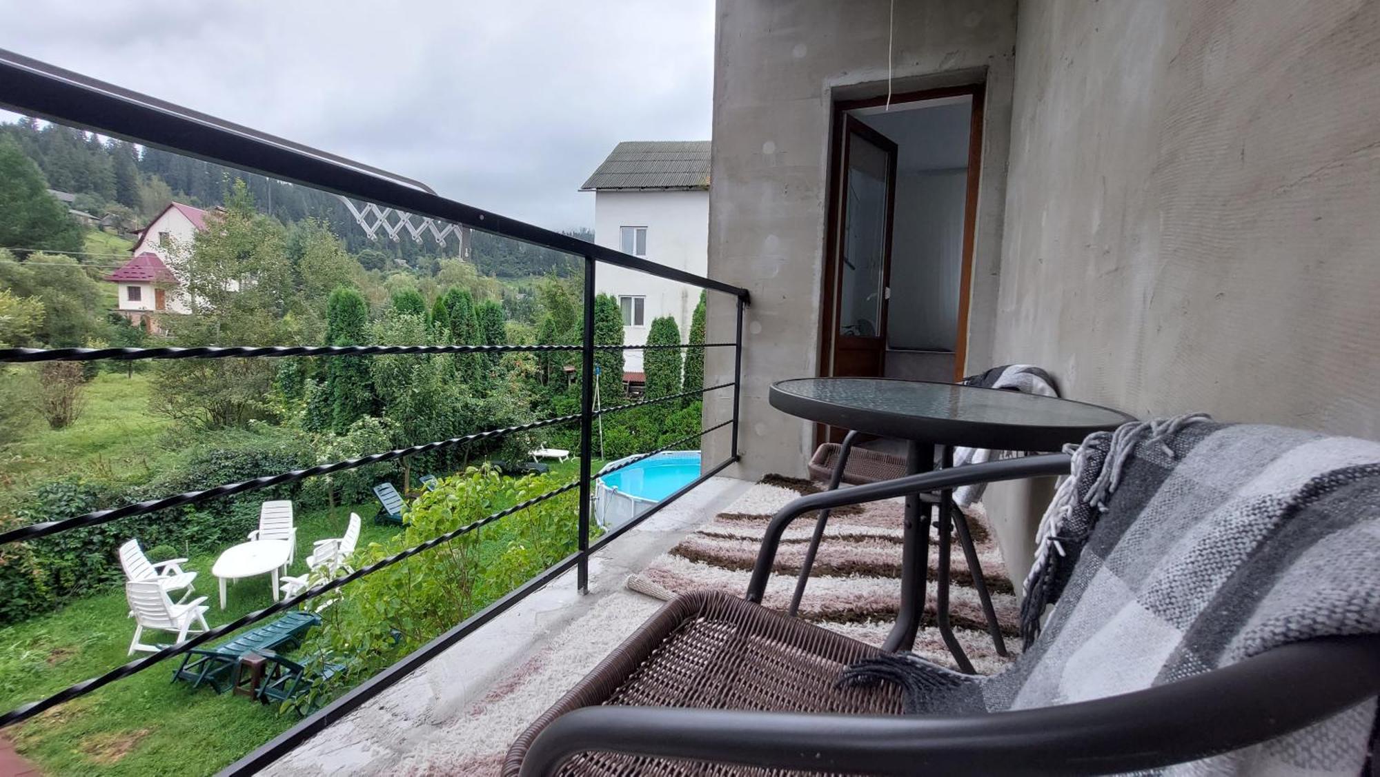 Hotel Koteg Lemberg Slavske Esterno foto