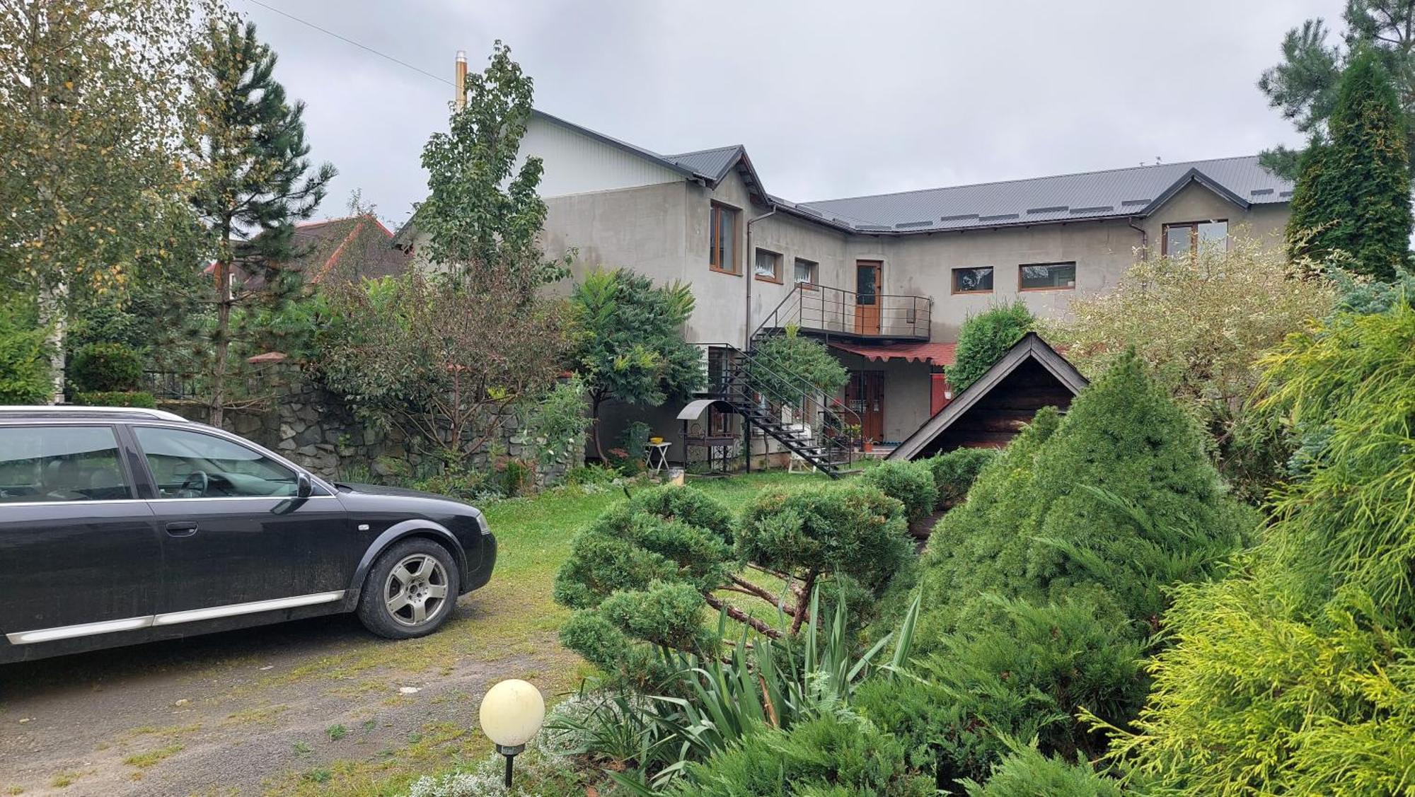 Hotel Koteg Lemberg Slavske Esterno foto