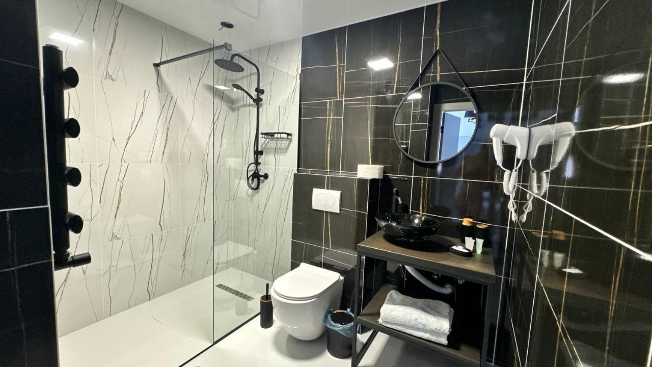 Hotel Koteg Lemberg Slavske Esterno foto